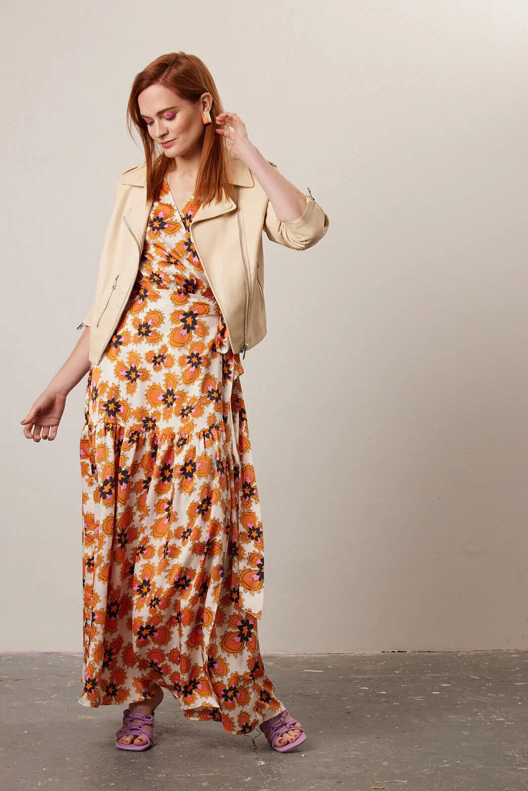 Women's Beige Cropped Biker Premium Original Leather Jacket – Kamercio Leather