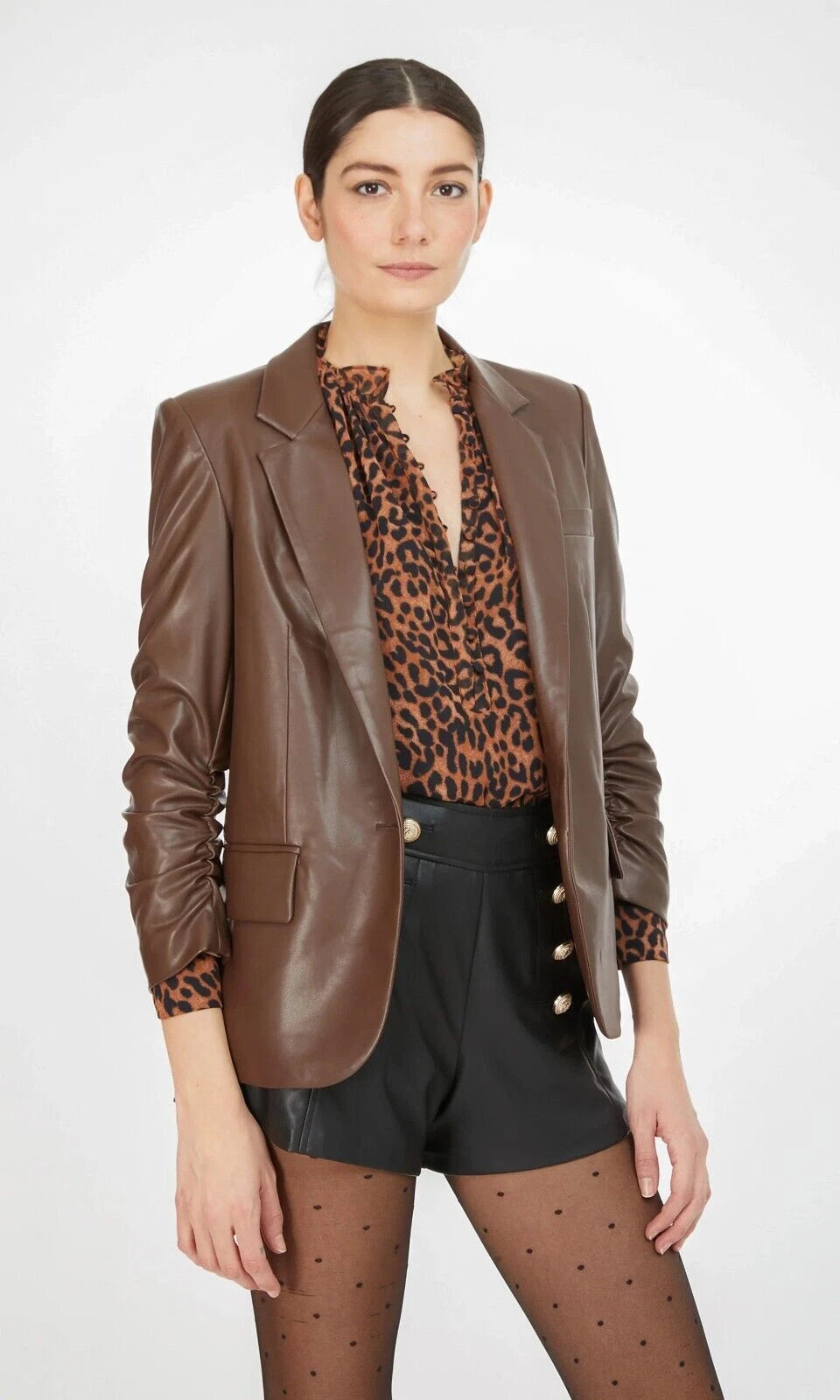 Women's Premium Brown Original Leather Blazer — Structured Notch Lapel & Flap Pockets
